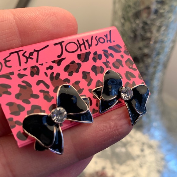 Betsey Johnson Jewelry - Beautiful Betsy Johnson Black enamel bow earrings